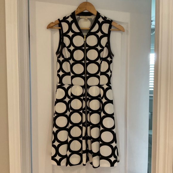Boston Proper Fit and Flare Dress with Pockets - Picture 8 of 9